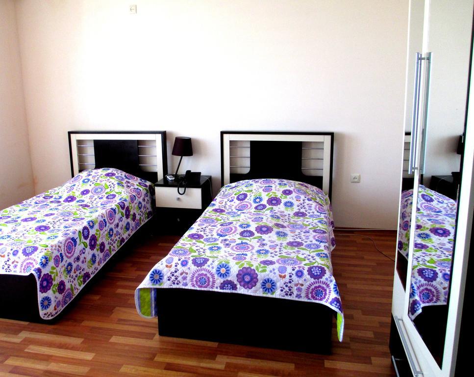 Max Comfort Hotel คูทายสิ ห้อง รูปภาพ